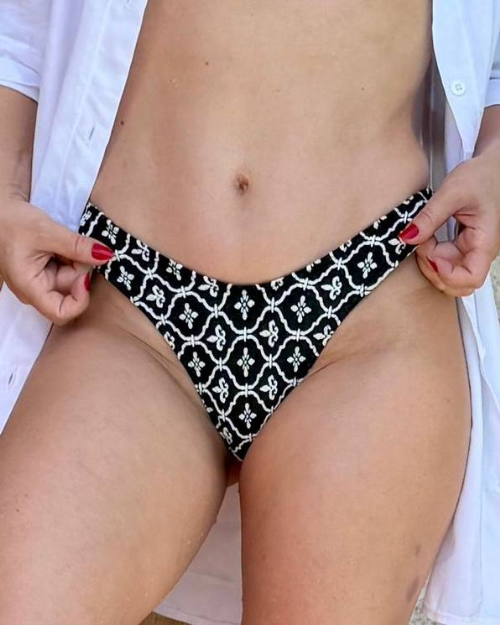 Calcinha Fio Empina Texturizada Villa Black
