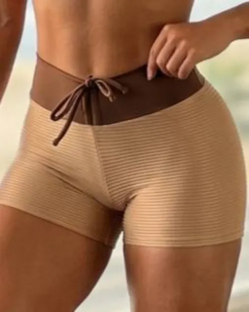 Short Fitness Regulagem Frontal Canelado Beige/Marrom Escuro