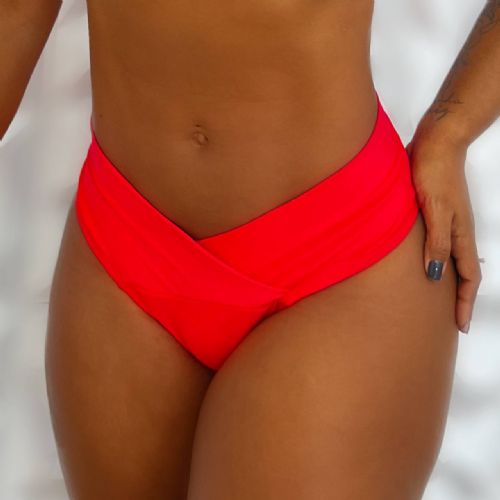 Calcinha transpassada efeito lipo Vermelha