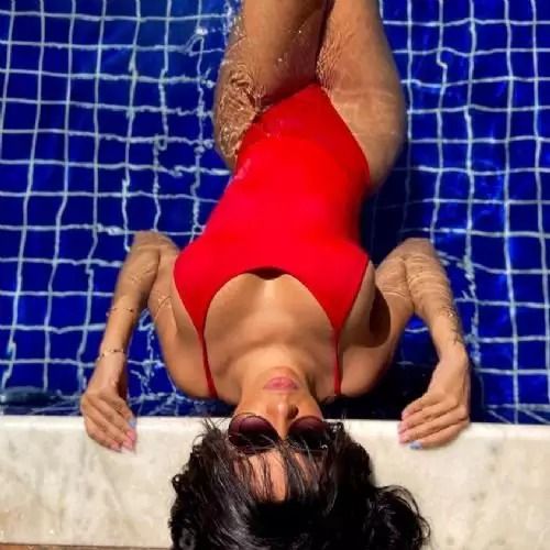 Mai Empina bumbum Firenze vermelho