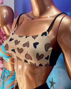 Top Fitness Thayn� On�a Heart