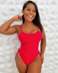 Mai� Hailey Vermelho