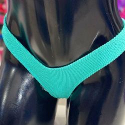 Calcinha fio empina bumbum biqu�ni TEXTURIZADA VERDE OCEANO